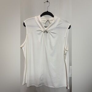 Le chateau White Blouse